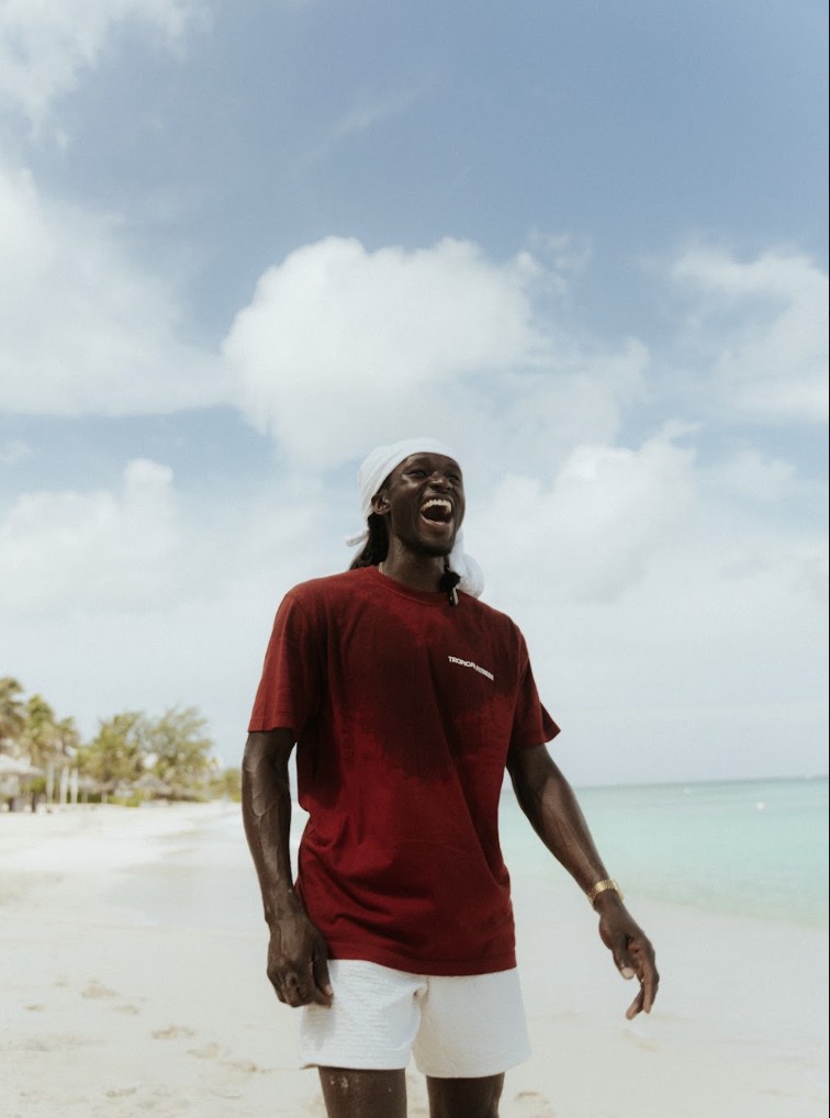 On Seven Mile Beach. Sam Su