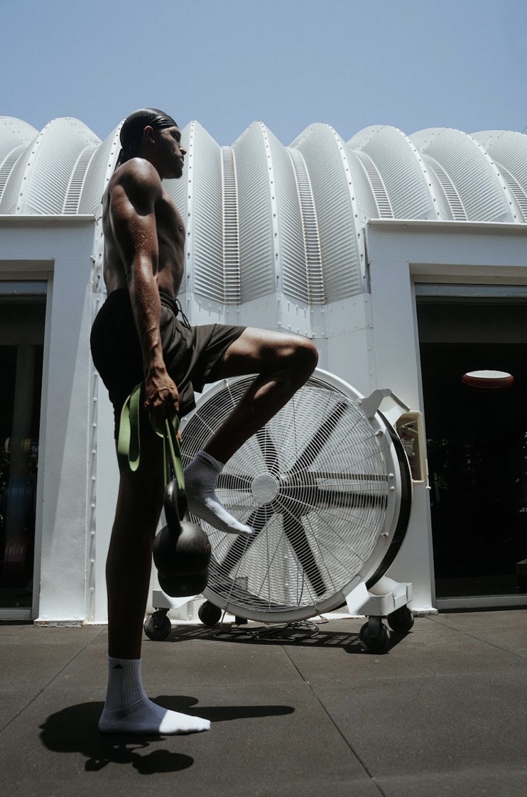 Warming up outside the Palm Heights Athletics gym. Sam Su
